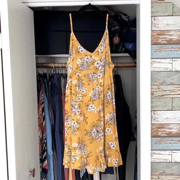 Ardene Sundress - Picture 1 of 8